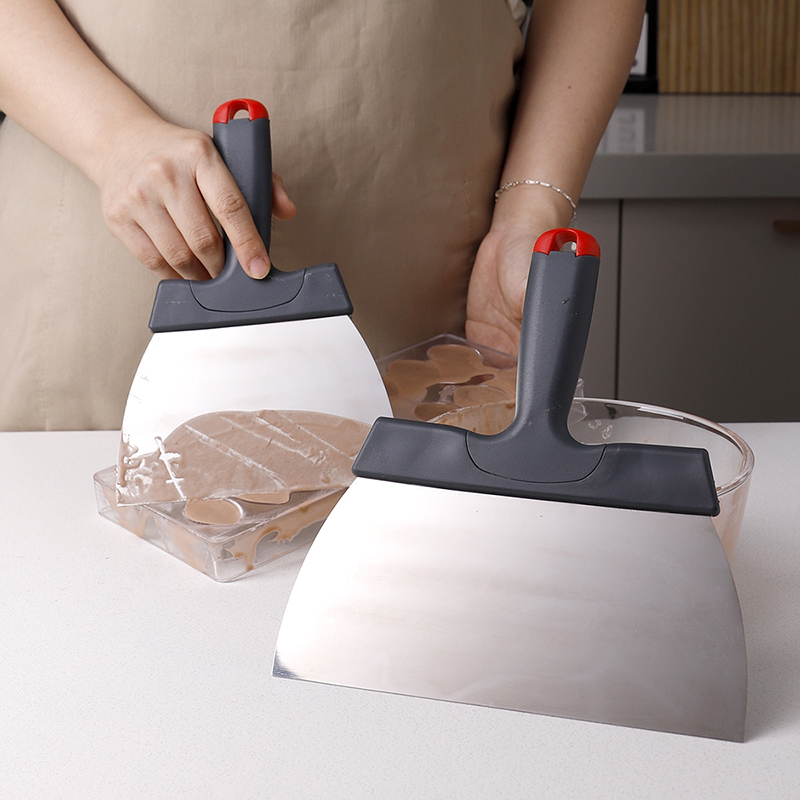 Roestvrijstalen deegschraper C - Kitchen Gadgets List recensie en prijs