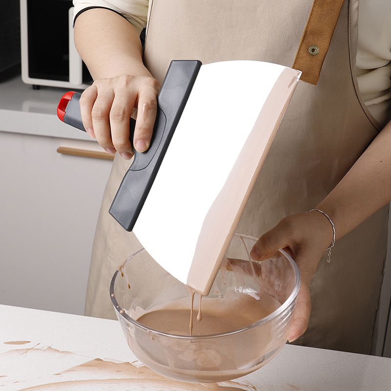 Roestvrijstalen deegschraper C - Kitchen Gadgets List recensie en prijs